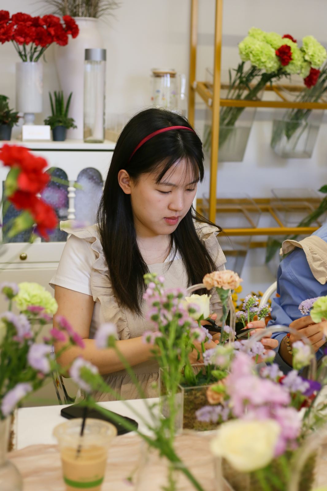 Focused floristry at 8 Flora workshop